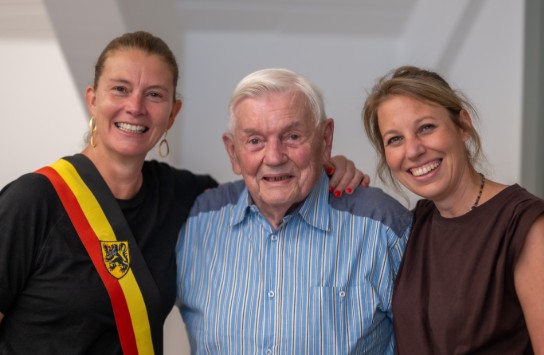  (vergroot foto)
